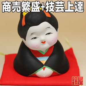 仕事運の神棚の開運グッズであるお福さん人形の置物を販売