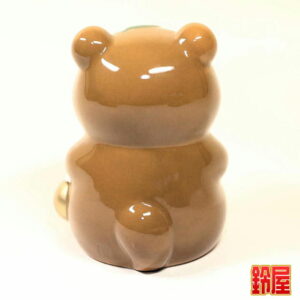 仕事運の神棚の開運グッズである福たぬきの置物2